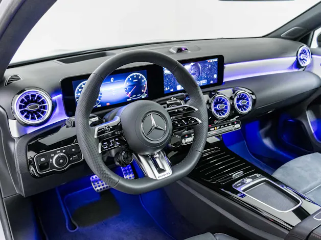 MERCEDES-BENZ A 35 AMG 4MATIC