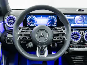 MERCEDES-BENZ A 35 AMG 4MATIC