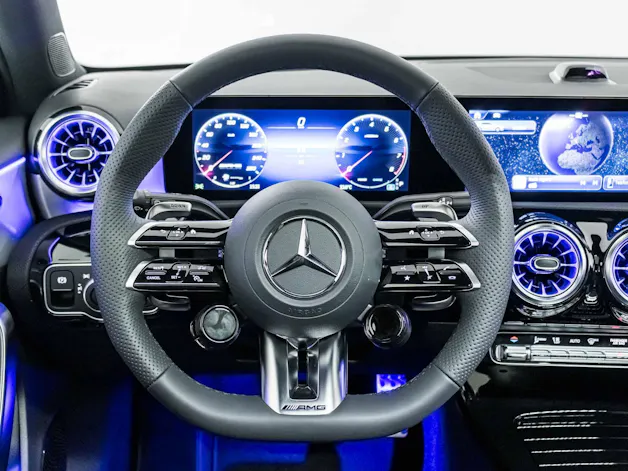 MERCEDES-BENZ A 35 AMG 4MATIC