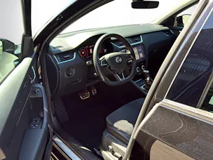 SKODA Octavia Combi 2.0 TDI 184 RS60 4x4 DSG