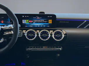 MERCEDES-BENZ A 35 AMG 4matic
