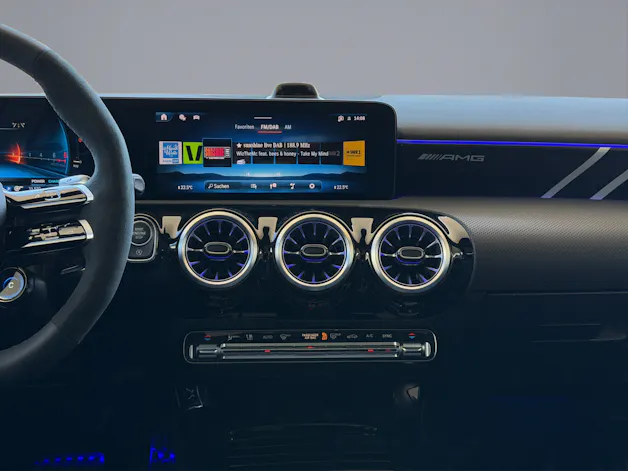 MERCEDES-BENZ A 35 AMG 4matic