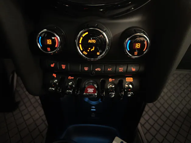 MINI Cabrio F57 2.0i Cooper S SDKG