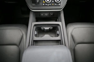 image du véhicule LAND ROVER Defender 90 2.0 Si4 SE