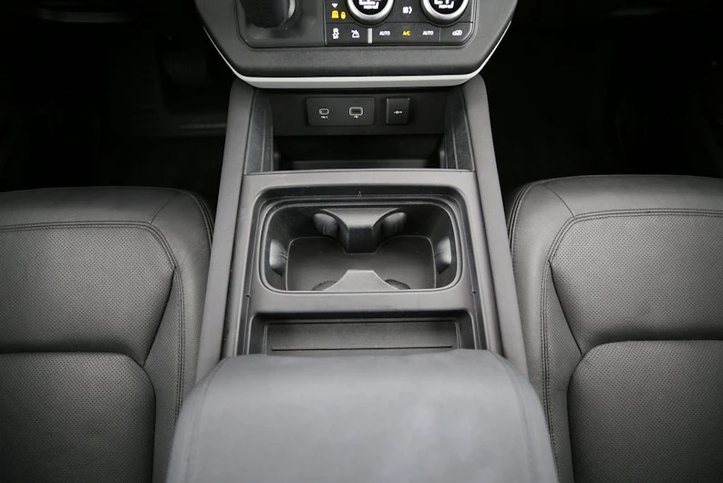 image du véhicule LAND ROVER DEFENDER