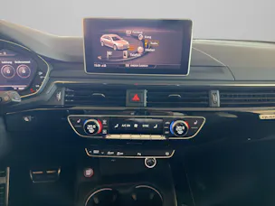 AUDI RS4 Avant 2.9 V6 TFSI quattro T-Tronic