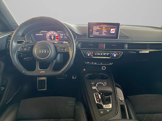 AUDI RS4 Avant 2.9 V6 TFSI quattro T-Tronic