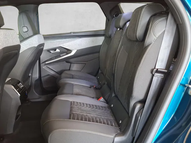 PEUGEOT 5008 1.6 PHEV 225 GT Exclusive