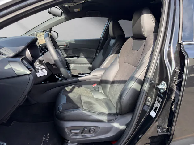 Toyota C-HR 2.0 VVTi HSD Move