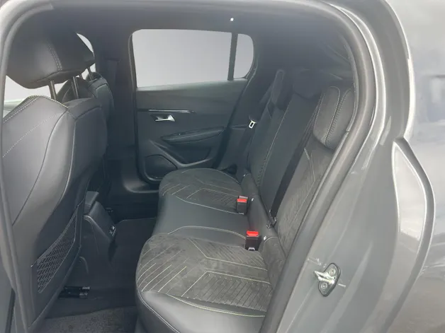 PEUGEOT 208 1.2 Hybrid 145 GT