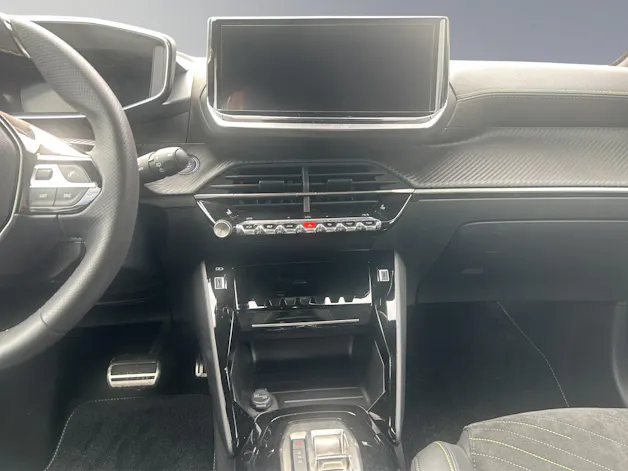PEUGEOT 208 1.2 Hybrid 145 GT