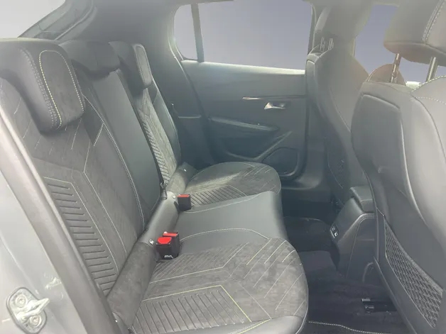 PEUGEOT 208 1.2 Hybrid 145 GT