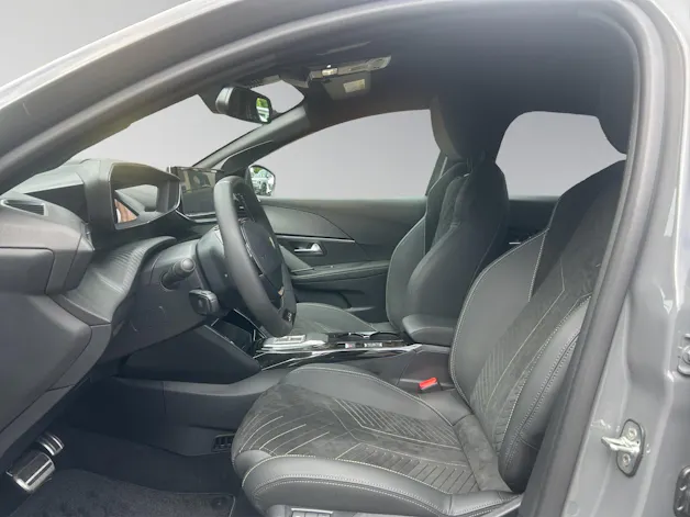 PEUGEOT 208 1.2 Hybrid 145 GT