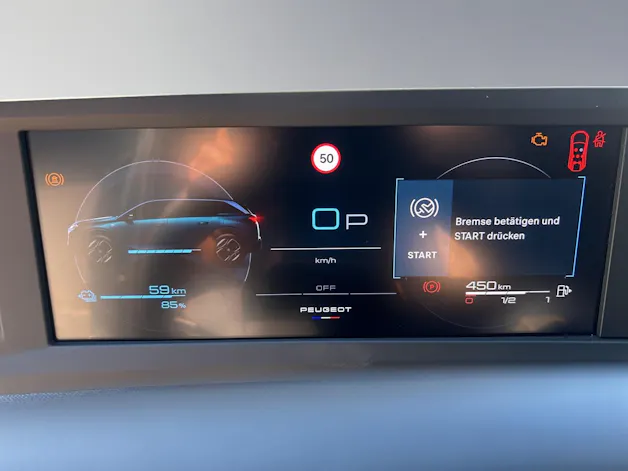 PEUGEOT 5008 1.6 PHEV Allure