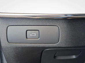 Fahrzeugbild VOLVO XC90 2.0 B5 MH Plus Bright AWD