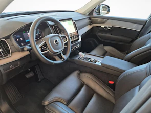 Fahrzeugbild VOLVO XC90 2.0 B5 MH Plus Bright AWD