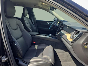https://vehicle.imgix.net/4437262/c96cb312-e963-4bf7-92a5-4745150c8198.jpg