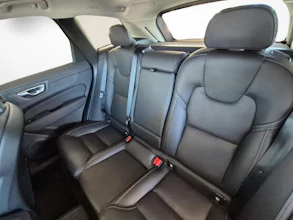 https://vehicle.imgix.net/4437265/328e3611-a8bf-4ca4-8997-3a5add13fb2a.jpg