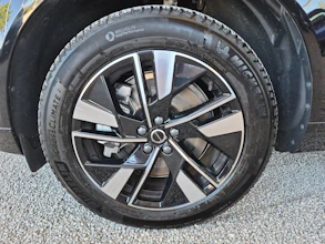 https://vehicle.imgix.net/4437265/959a33ae-d2ca-406a-8559-34ecb2baf480.jpg
