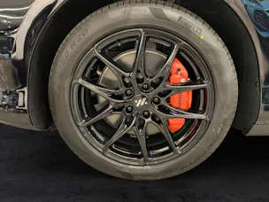 MG IM6 100 kWh Performance 4WD