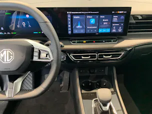MG HS 1.5 PHEV Luxury