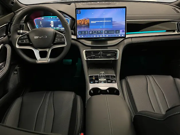 BYD Seal U DM-i Design AWD
