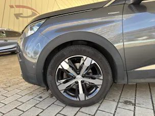 PEUGEOT 3008 1.6 PureTech GT Line