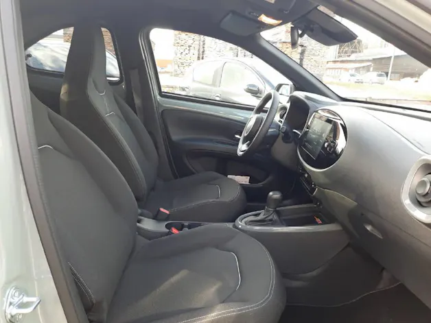 Toyota Aygo X 1.5 VVT-i HSD Trend