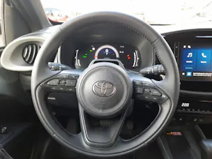 Toyota Aygo X 1.5 VVT-i HSD Trend