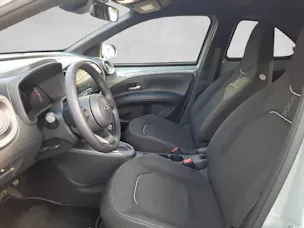 Toyota Aygo X 1.5 VVT-i HSD Trend