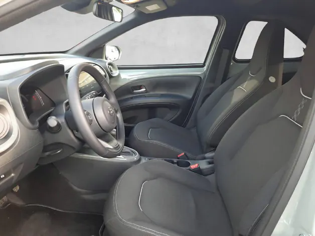 Toyota Aygo X 1.5 VVT-i HSD Trend