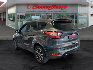 FORD Kuga 1.5 EcoB 176 ST-Line