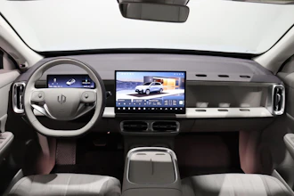 https://vehicle.imgix.net/4437391/2ddf7bfe-6bfd-4662-b26c-a9aee2812626.JPG