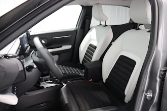 https://vehicle.imgix.net/4437407/3889cf0a-7c0e-4d69-bd43-2b7896038160.JPG