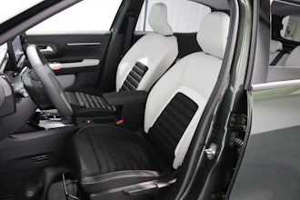 https://vehicle.imgix.net/4437413/a9069684-1a27-434d-ad56-0c53aa1e3228.JPG