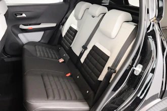 https://vehicle.imgix.net/4437424/bf9a338c-7c52-4799-aa1a-e3ca15dc5cb3.JPG
