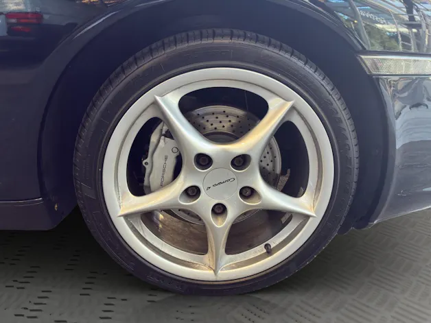 PORSCHE 911 Cabriolet 3.6 Carrera 4