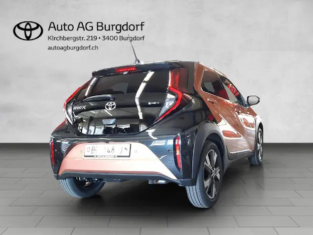 Toyota Aygo X 1.5 VVT-i HSD Trend