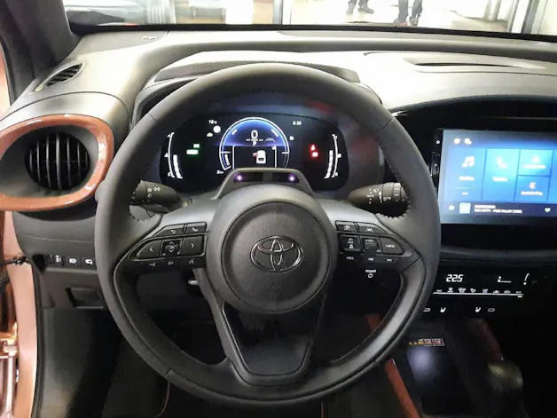 Toyota Aygo X 1.5 VVT-i HSD Trend