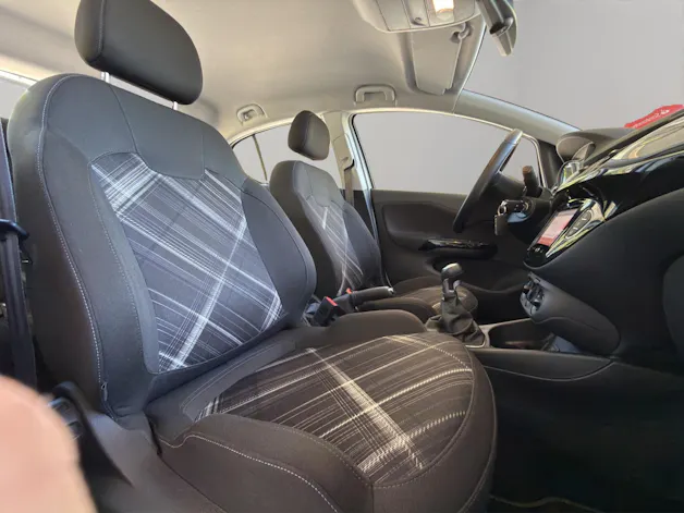 OPEL Corsa E 1.4 Turbo Color Edition