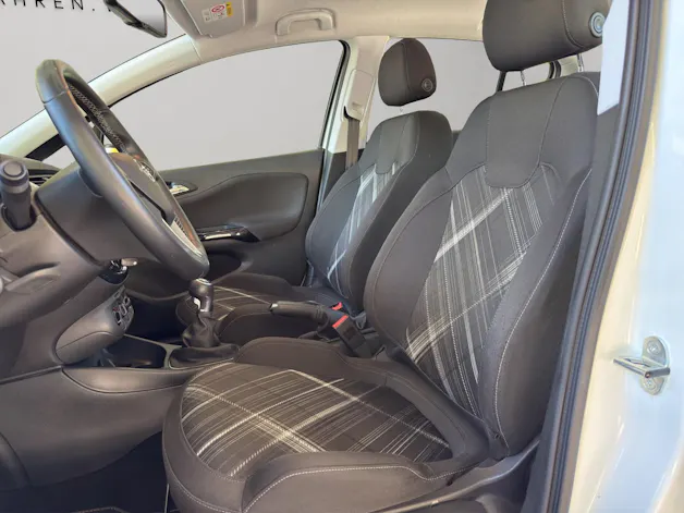 OPEL Corsa E 1.4 Turbo Color Edition