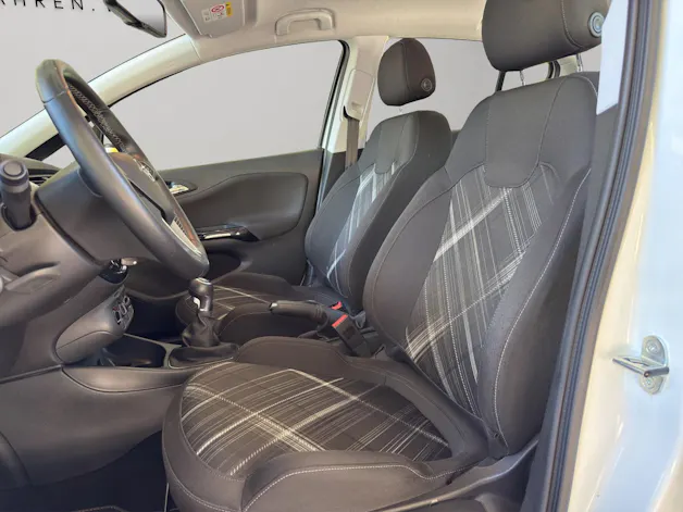 OPEL Corsa E 1.4 Turbo Color Edition