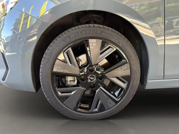 OPEL Corsa F GS Electric