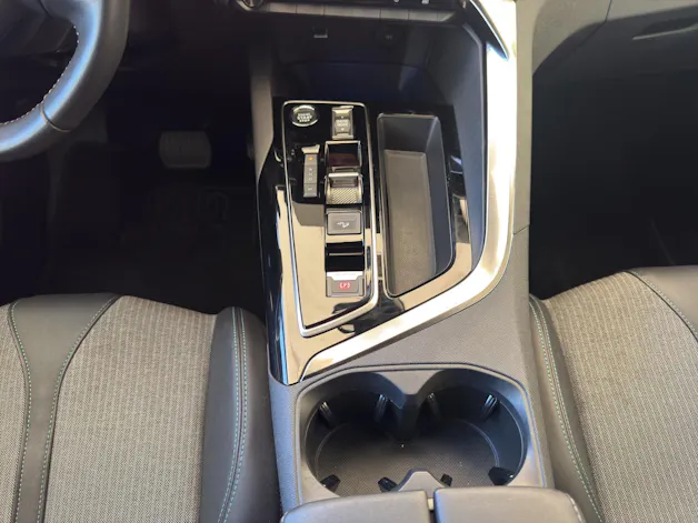 PEUGEOT 3008 1.2 PureTech Allure Pack