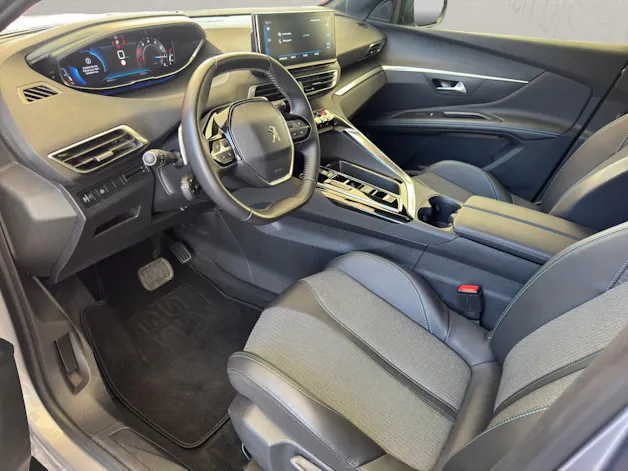 PEUGEOT 3008 1.2 PureTech Allure Pack