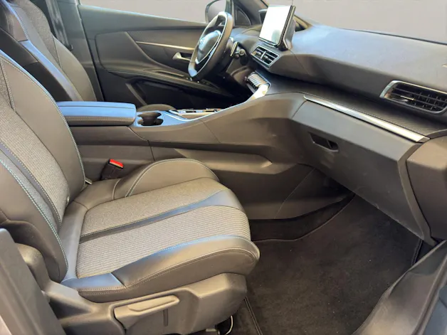 PEUGEOT 3008 1.2 PureTech Allure Pack