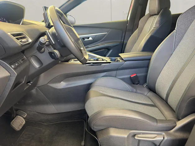 PEUGEOT 3008 1.2 PureTech Allure Pack