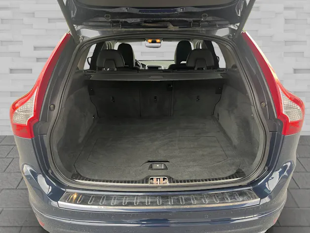 VOLVO XC60 2.4 D4 Summum AWD