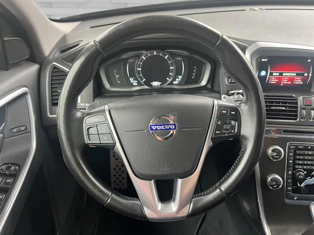 VOLVO XC60 2.4 D4 Summum AWD