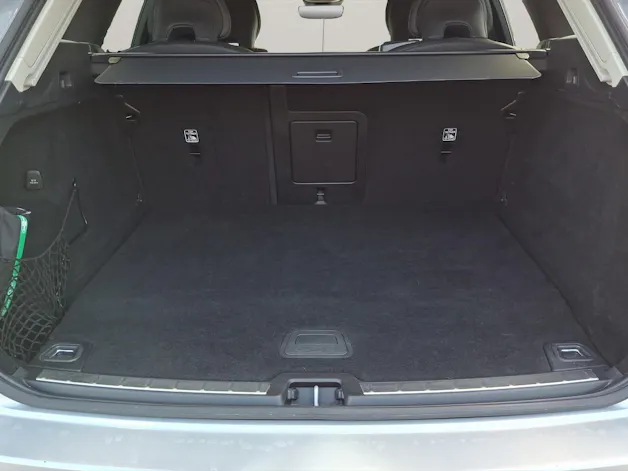 VOLVO XC60 2.0 T8 TE Ultimate Dark eAWD